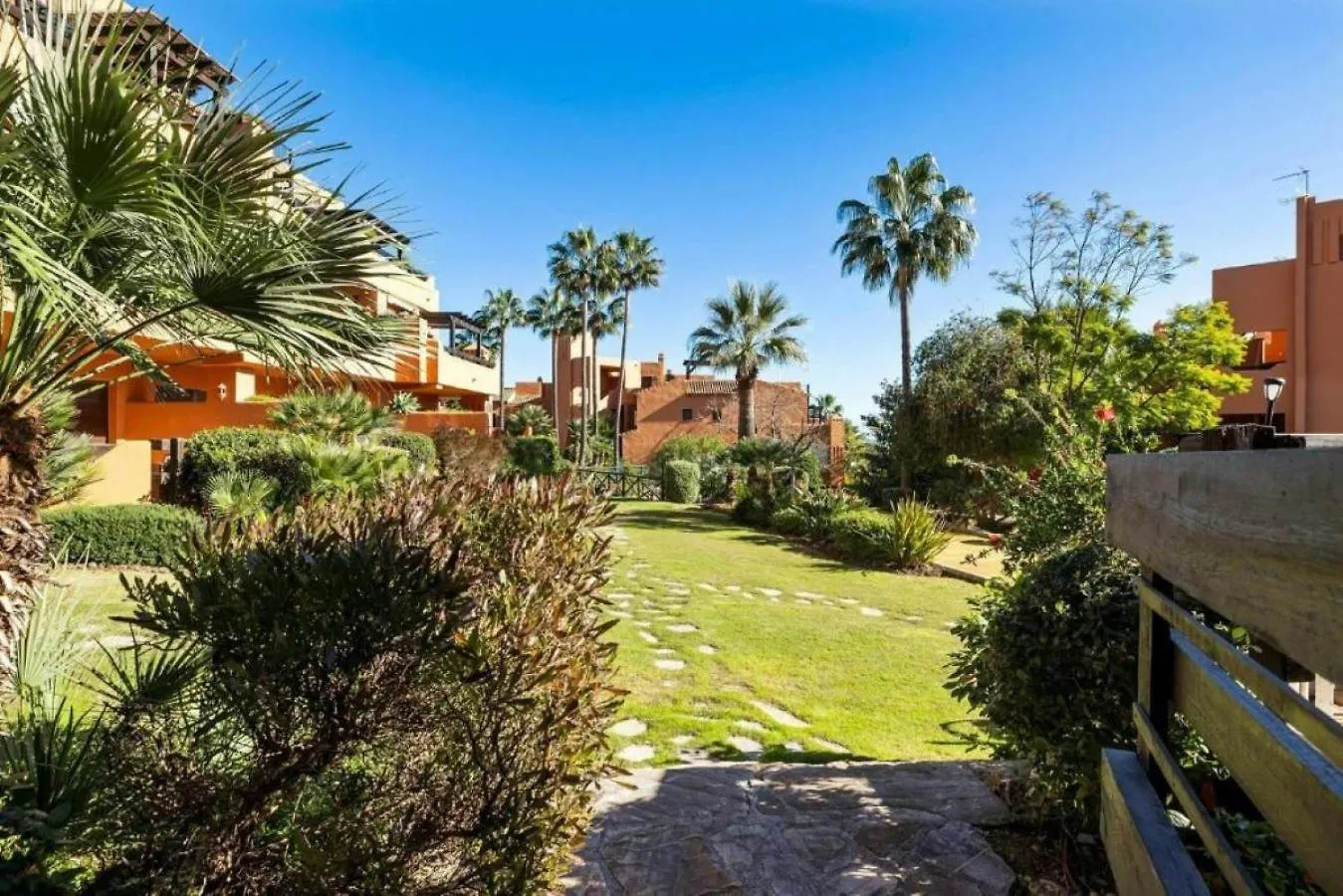 Apartamento La Galera Estepona